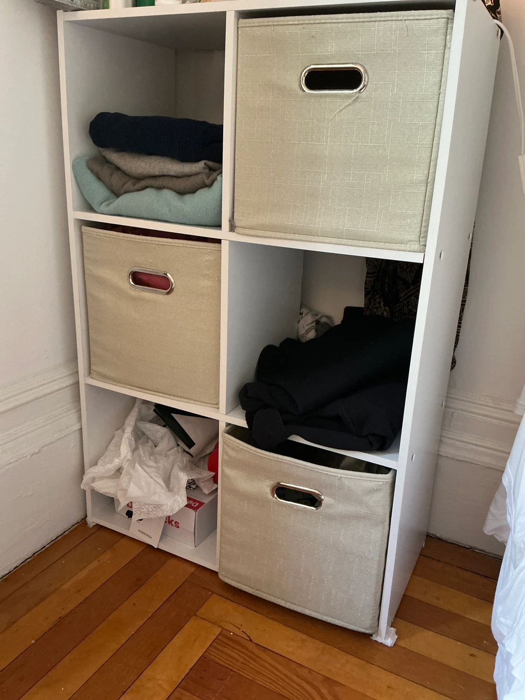 White Storage Shelf with 6 Fabric Bins