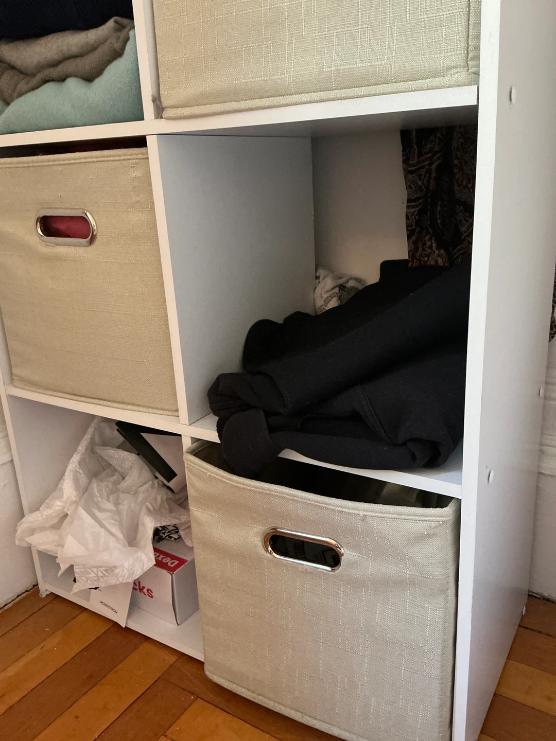 White Storage Shelf with 6 Fabric Bins - photo 4