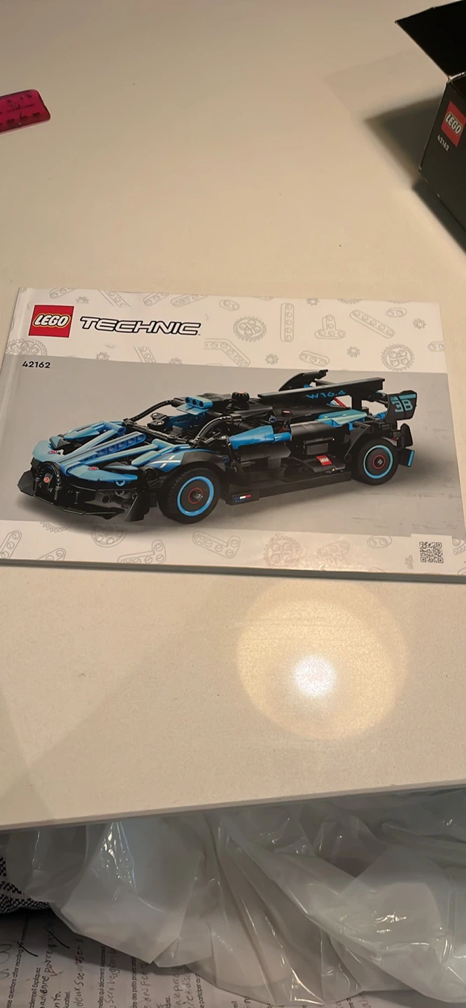 LEGO Technic Bugatti Bolide 42162 - photo 2