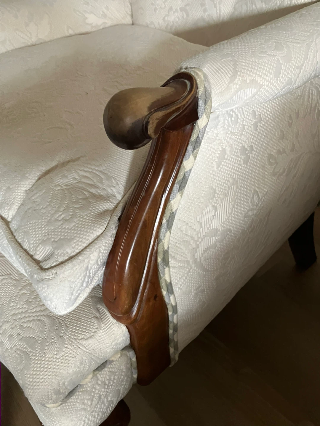 Upholstered Armchair with Ottoman - photo 3