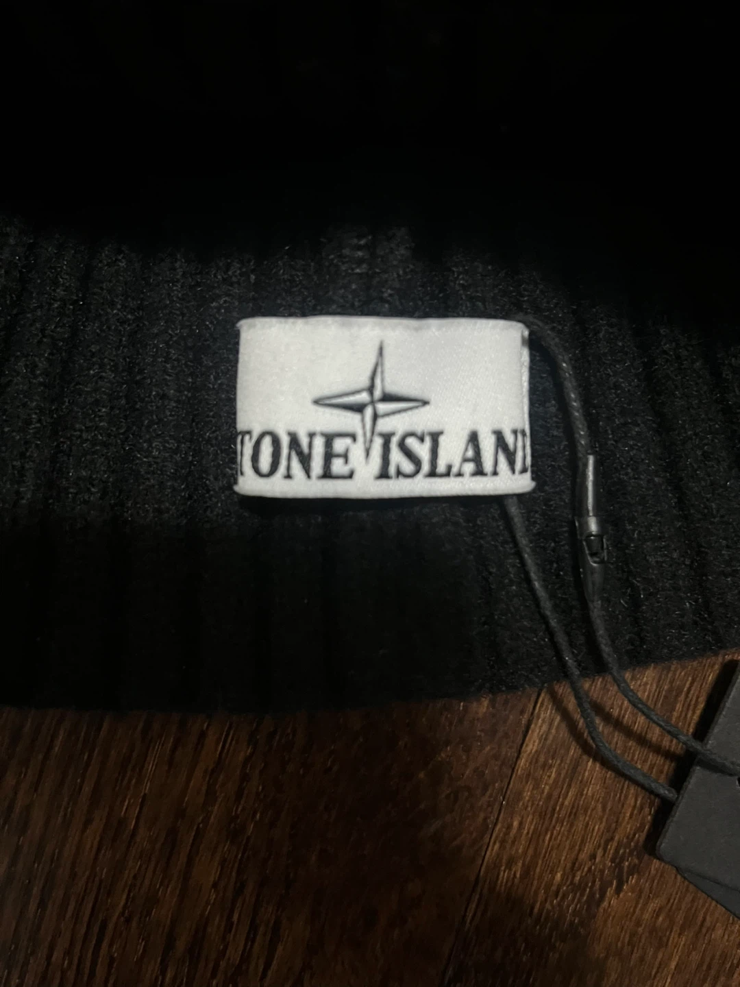 BRAND NEW Stone Island Black Beanie - photo 4