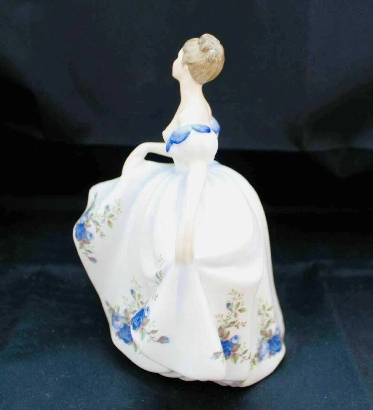 Royal Doulton Beatrice HN3263 Figurine - photo 4