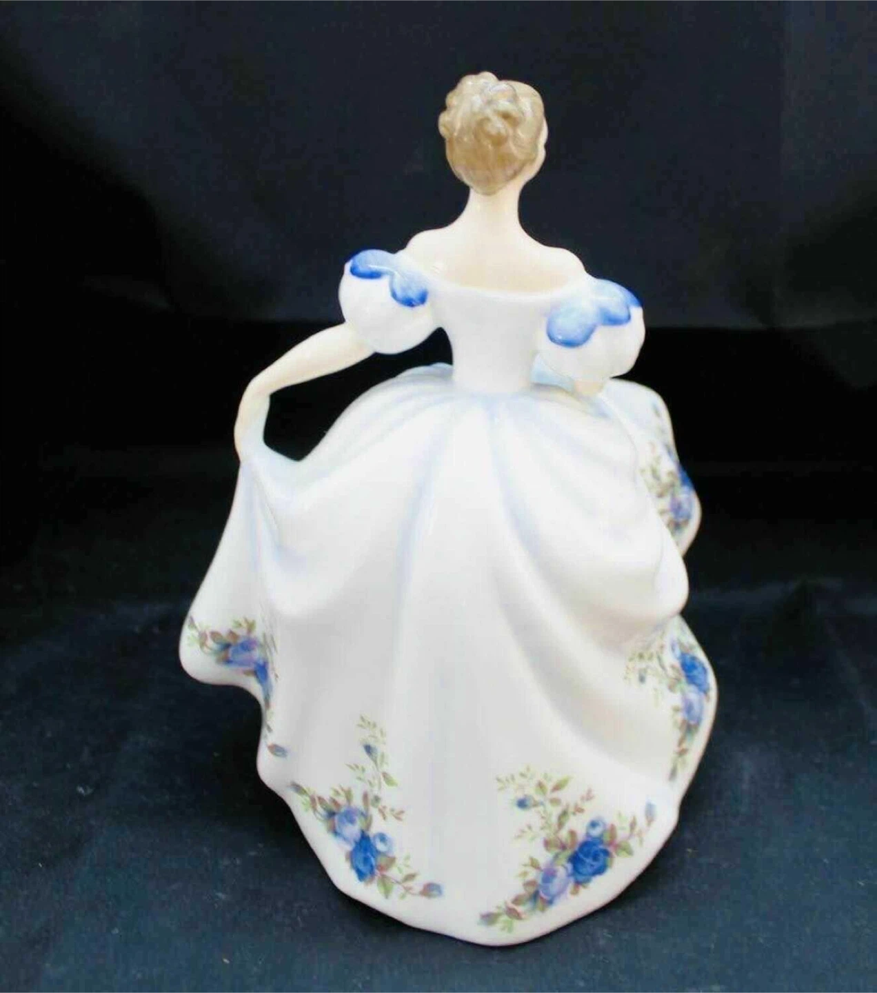 Royal Doulton Beatrice HN3263 Figurine - photo 3