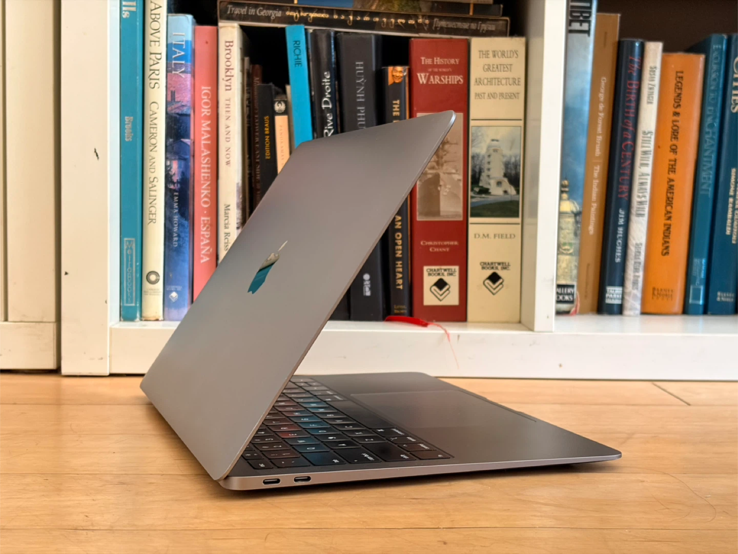 Apple MacBook Air 13 Retina (2019, i5) - photo 3