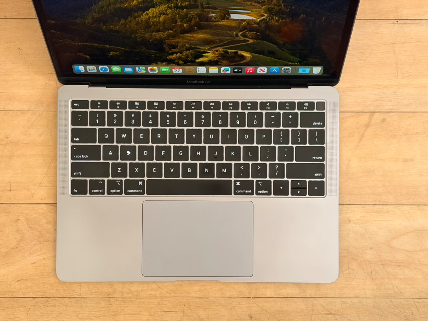 Apple MacBook Air 13 Retina (2019, i5) - photo 2