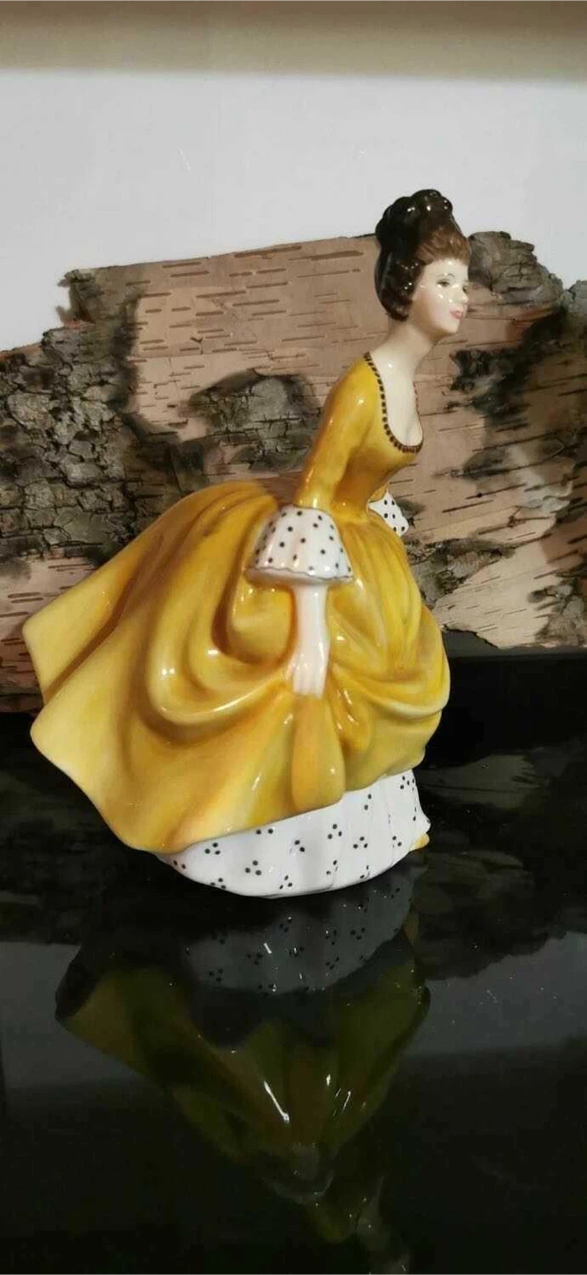Royal Doulton 'Coralie' Figurine - photo 4