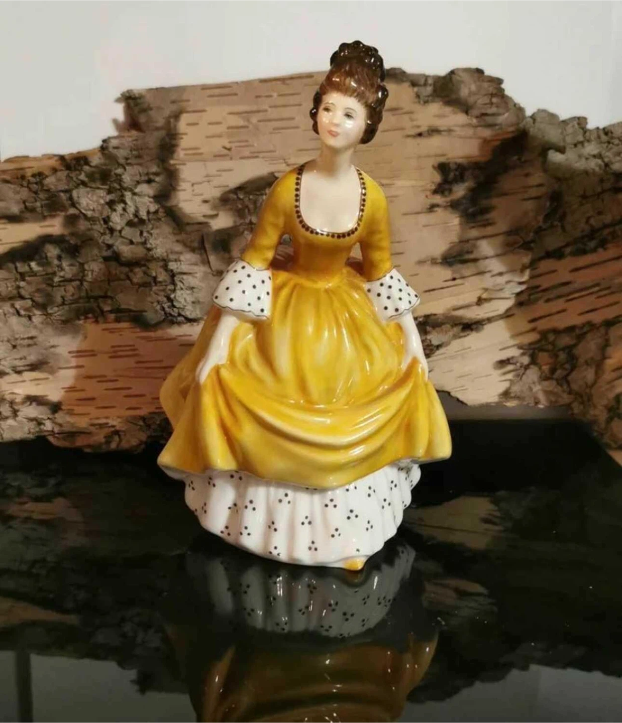Royal Doulton 'Coralie' Figurine
