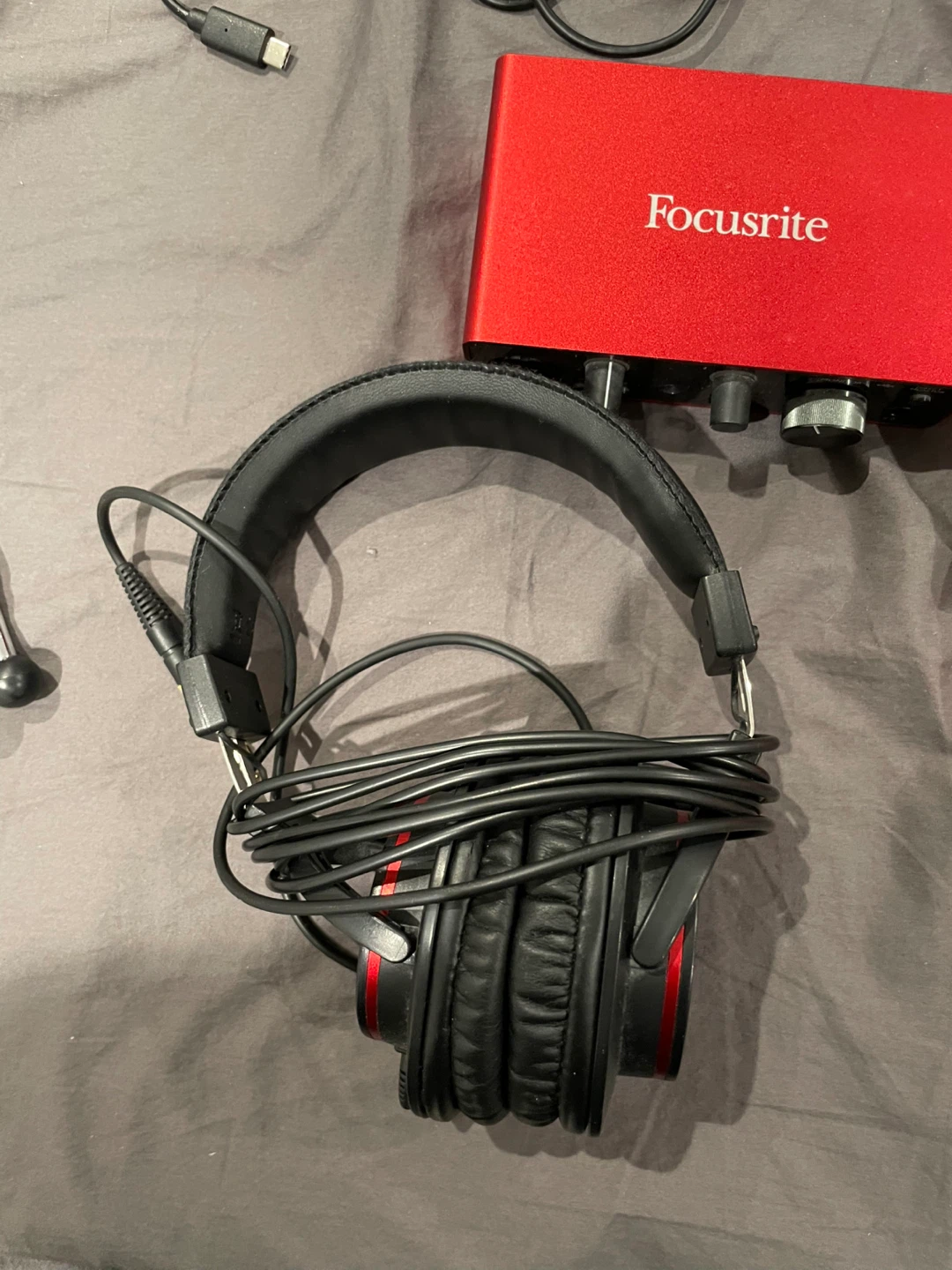 Focusrite Scarlett Solo Studio Bundle - photo 2