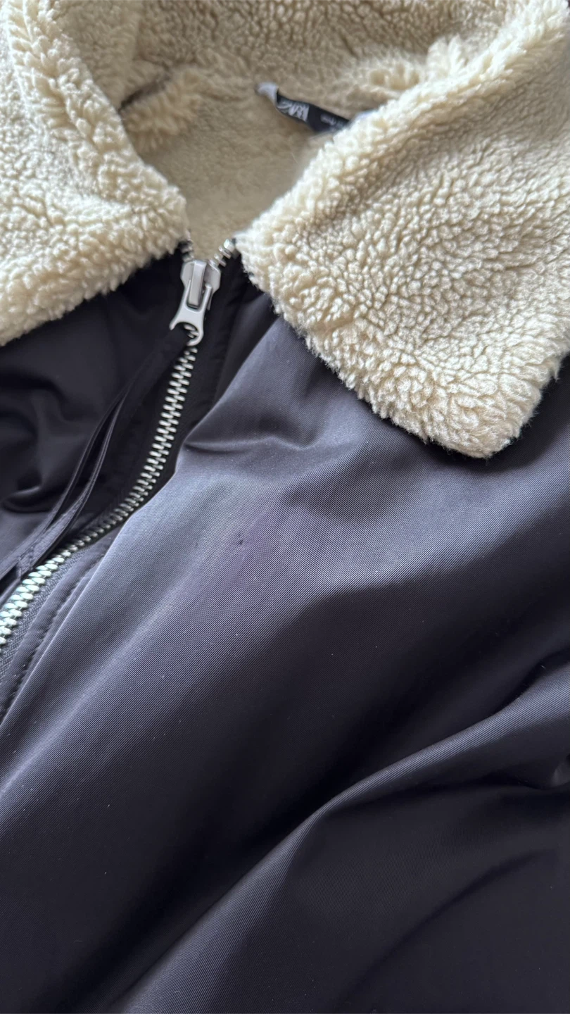 Zara Black Jacket with Faux Shearling Collar - Size M - photo 4