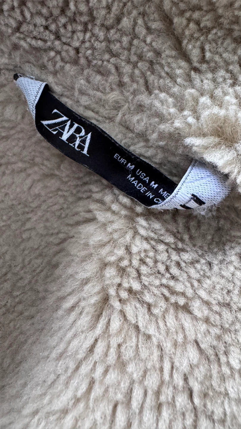 Zara Black Jacket with Faux Shearling Collar - Size M - photo 3
