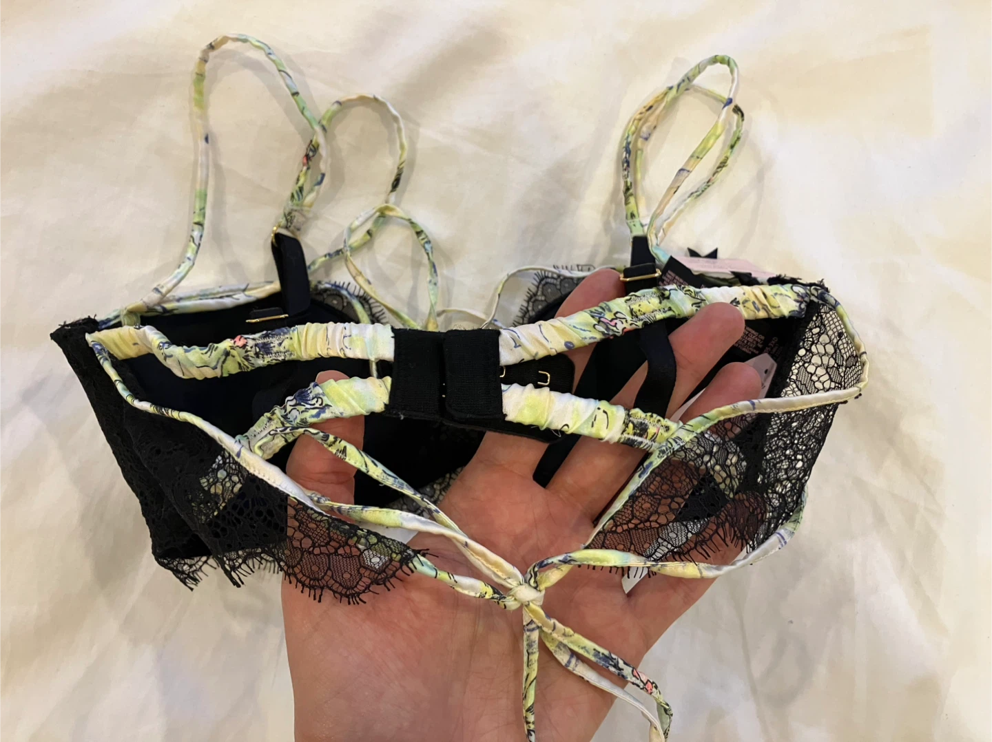 Victoria's Secret Fantasy Island Balconette Bra 32C - photo 3