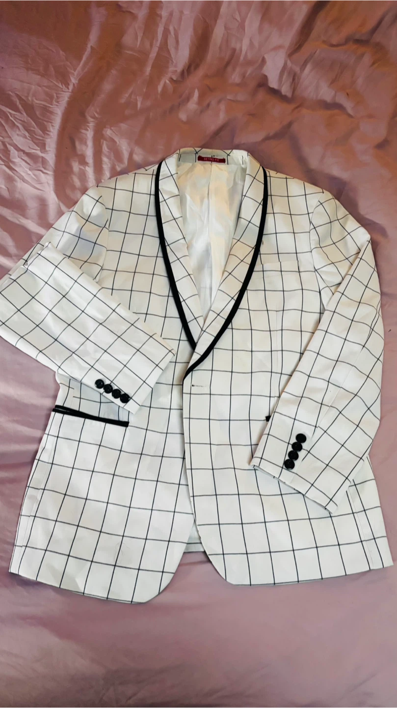 Wall Street White Grid Pattern Blazer