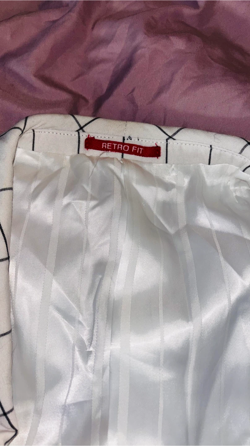 Wall Street White Grid Pattern Blazer - photo 4