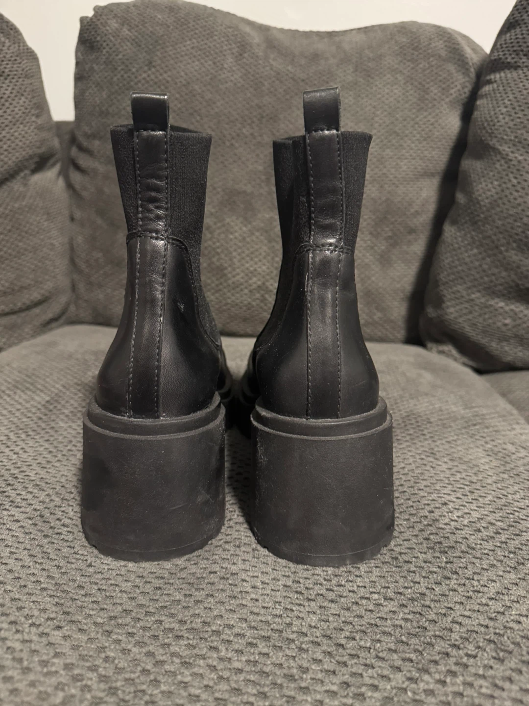 Aldo Chelsea boots size 9women never worn outside - photo 3
