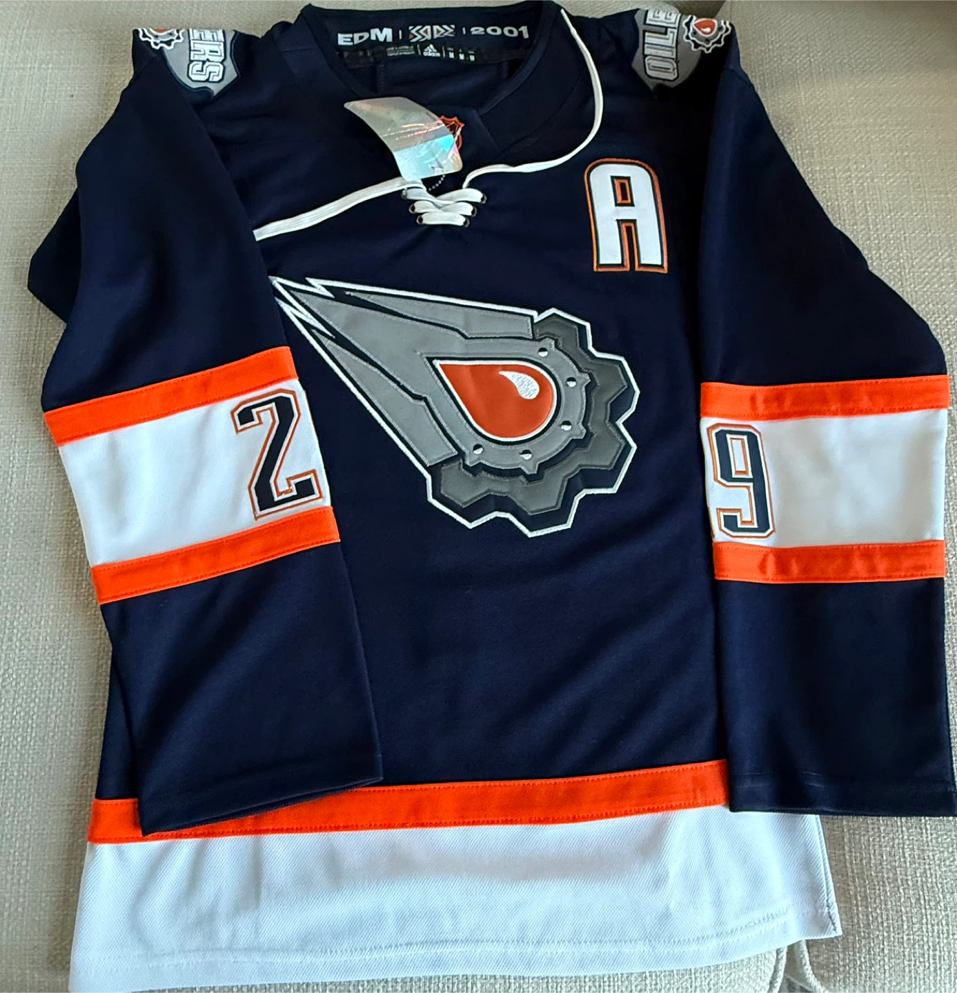 Women’s Adidas Oilers Draisaitl 29 Hockey Jersey - New - photo 2