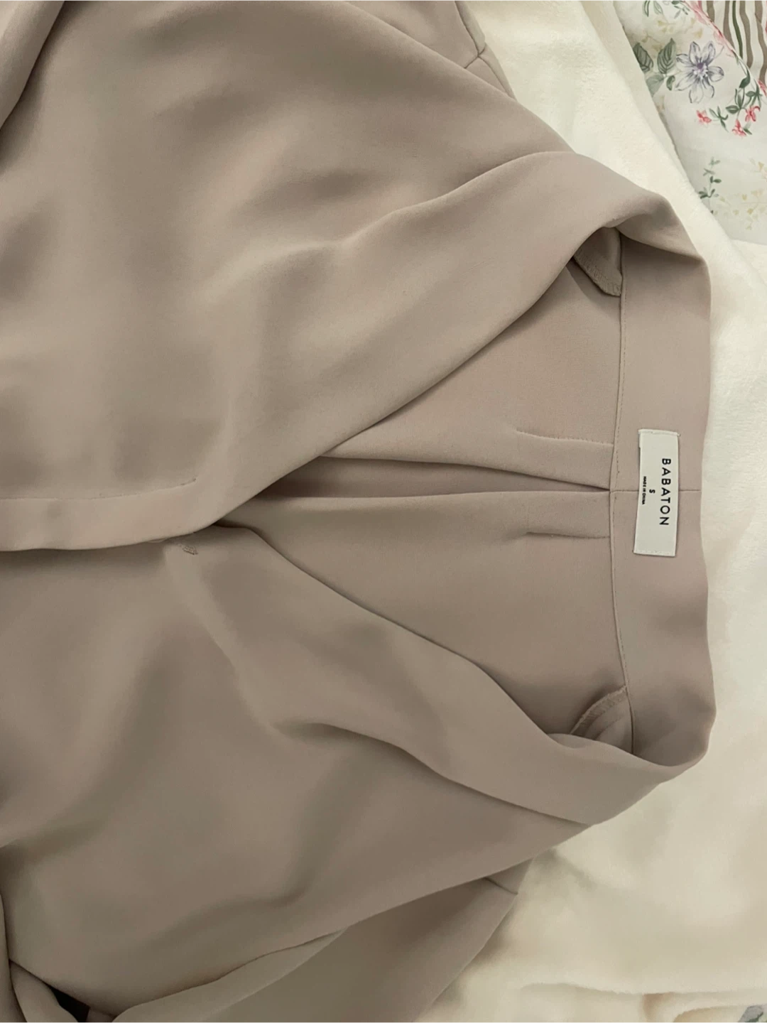 Aritzia / Babaton blouses and Wilfred sweater - photo 3