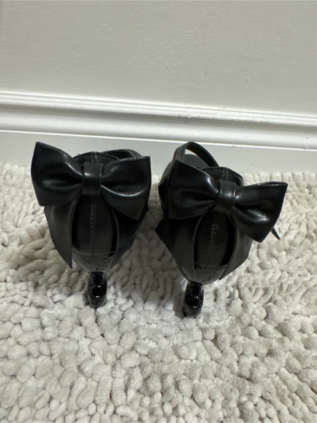 black heels from Alice and the Pirates - photo 3