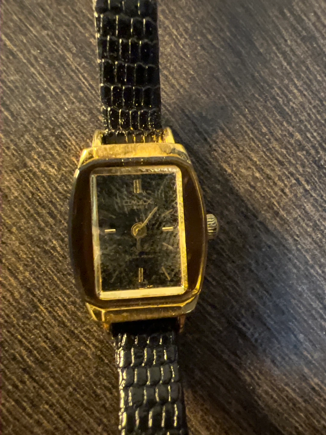 Omax Stainless Steel Back Watch