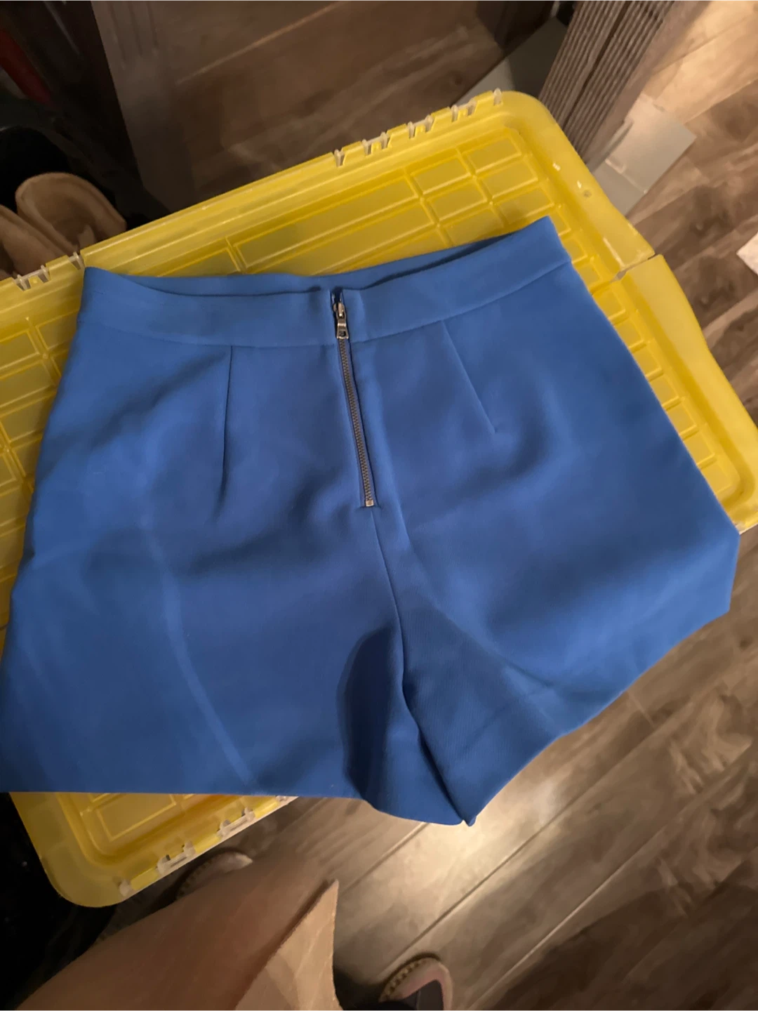 Alice + Olivia Blue Shorts - Size 2 - photo 3