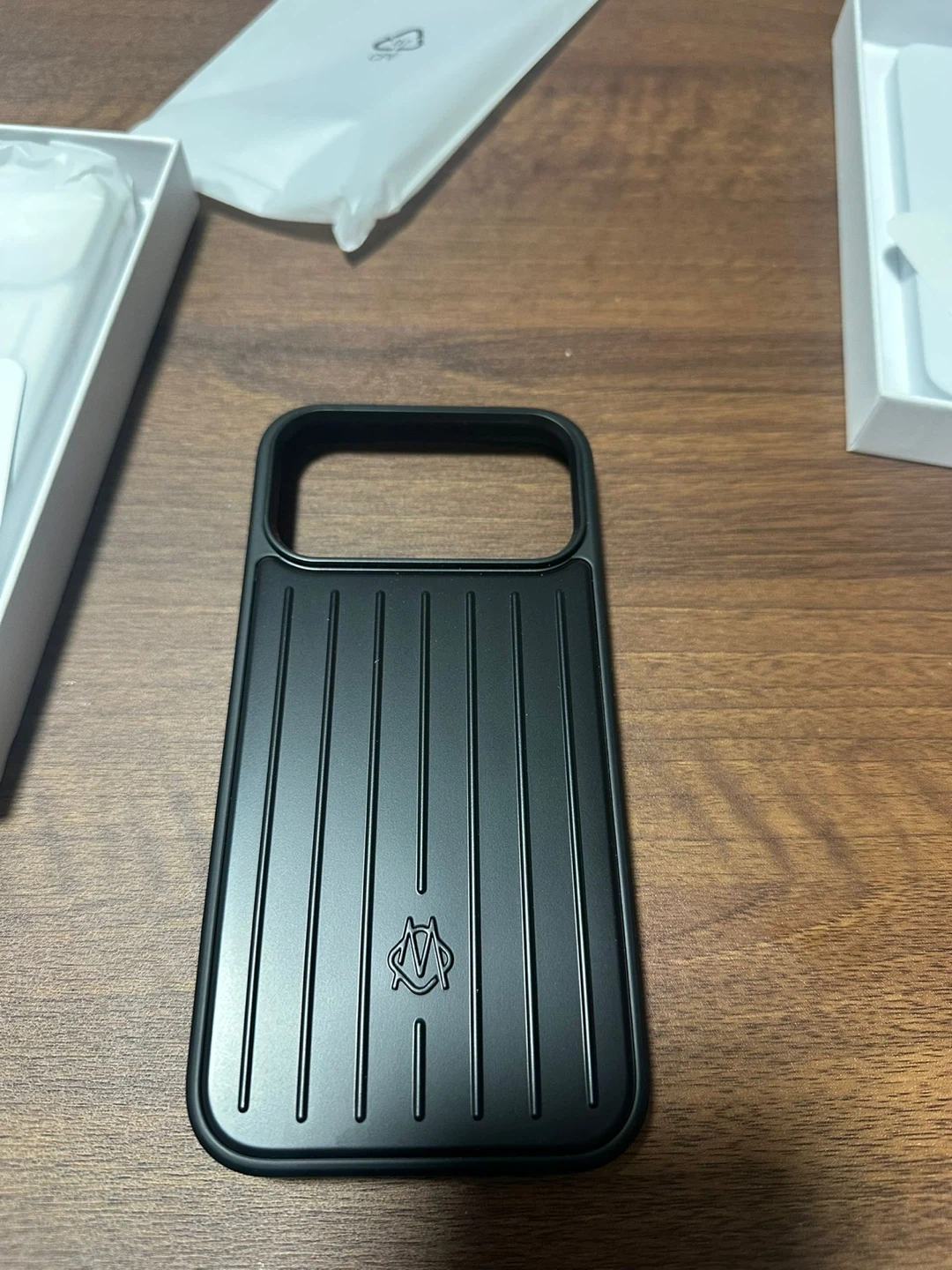 Iphone 17pro max case - photo 5