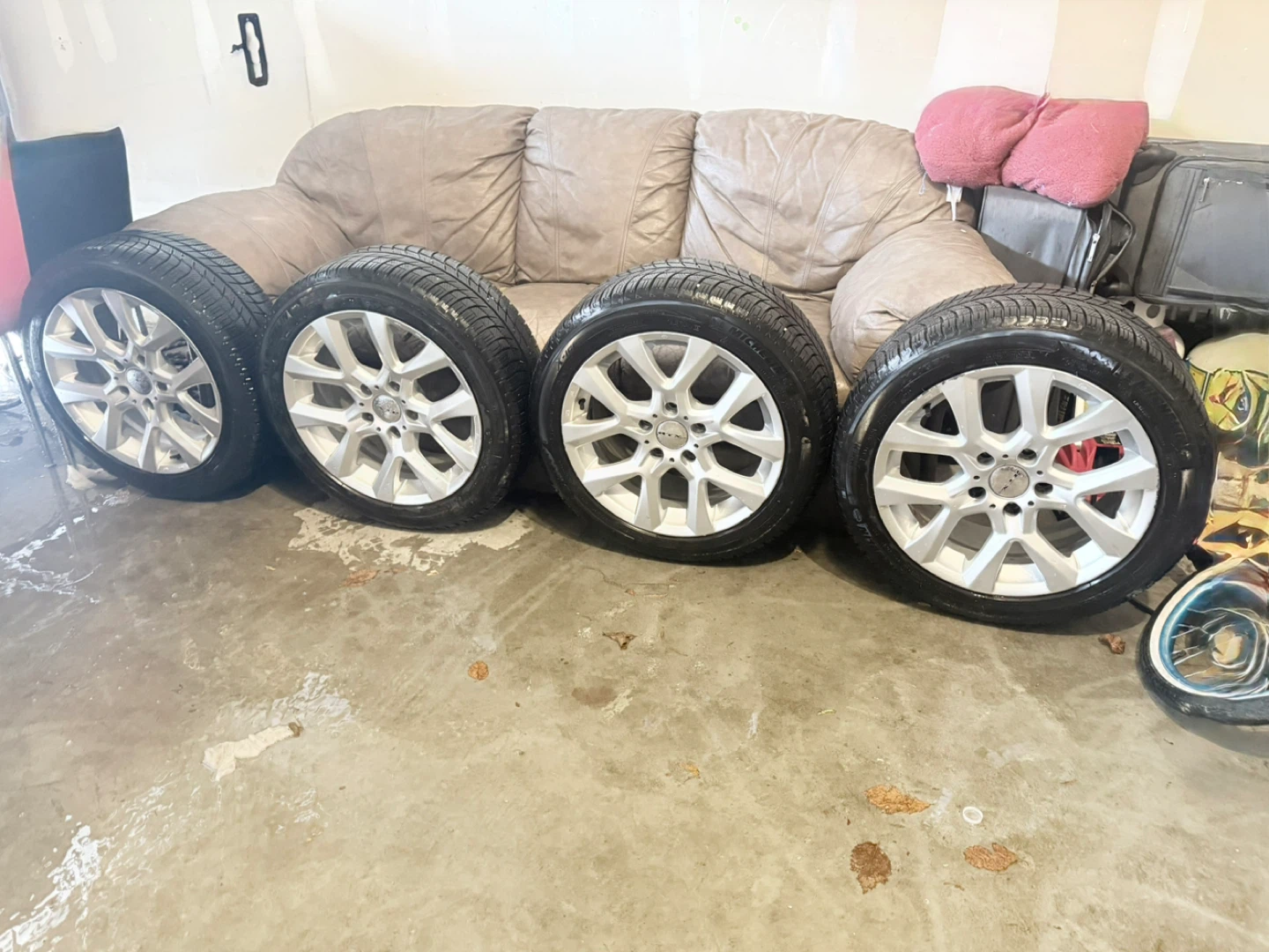 Michelin X-Ice Snow Tires 225/50R17 - photo 2