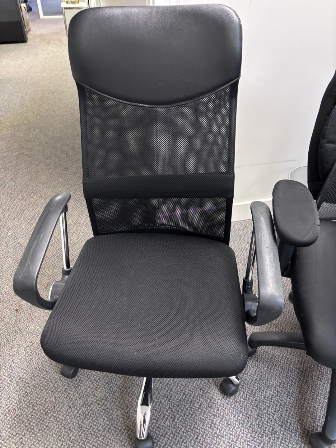 Black Office Chair each - photo 3
