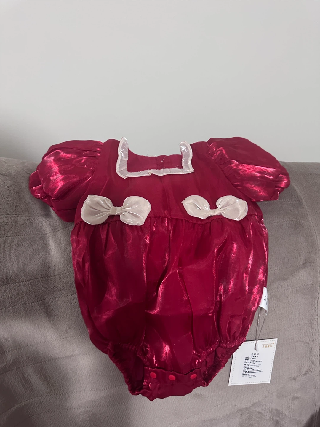 Xiaoxiongtonle Red Baby Girl Romper - Size 66Y