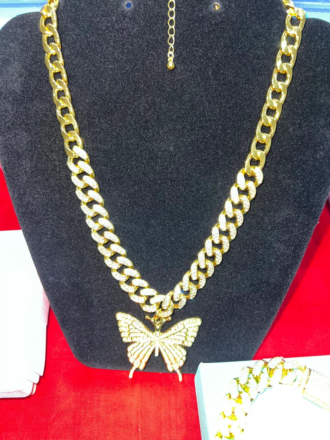 Gold Butterfly Chain Necklace & Bracelet Set - photo 3