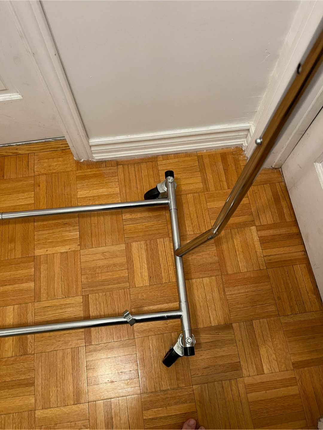 Clothes Rack - photo 4