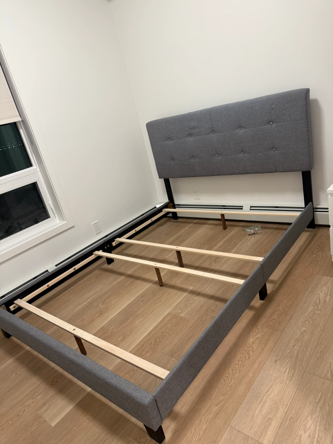 Queen Upholstered Platform Bed Frame - Grey - photo 2