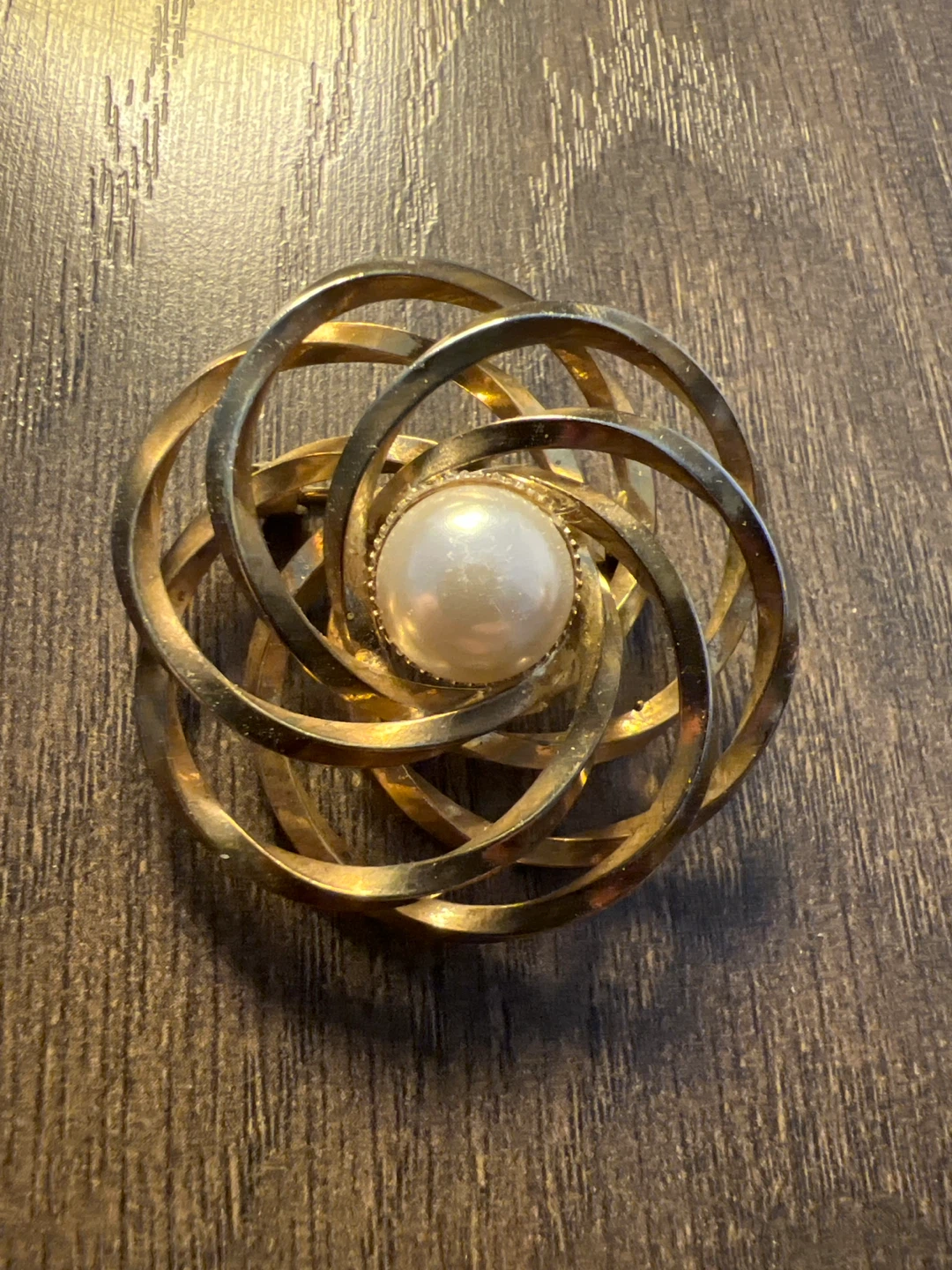 Vintage Gold Tone Brooch