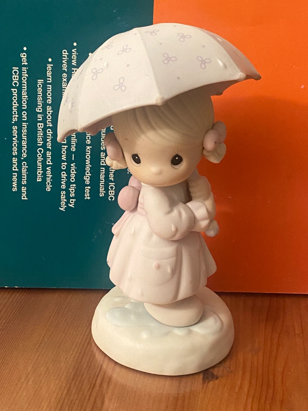 Precious Moments April Figurine - photo 3