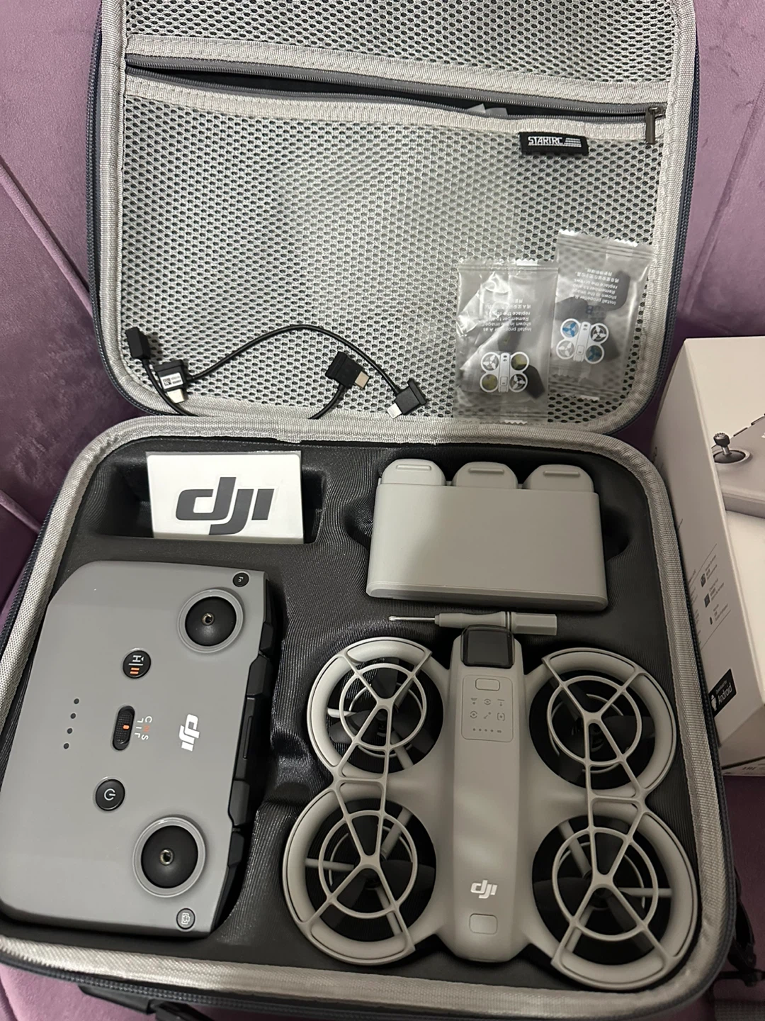 DJI NEO Fly More Combo Drone - photo 2
