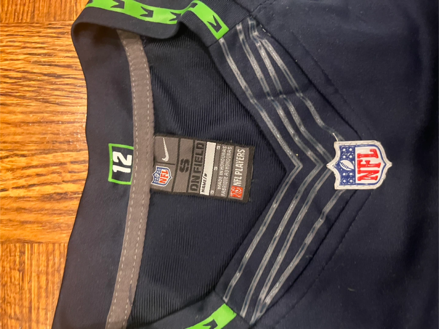 Nike Russell Wilson Seahawks Jersey - Size S - photo 3