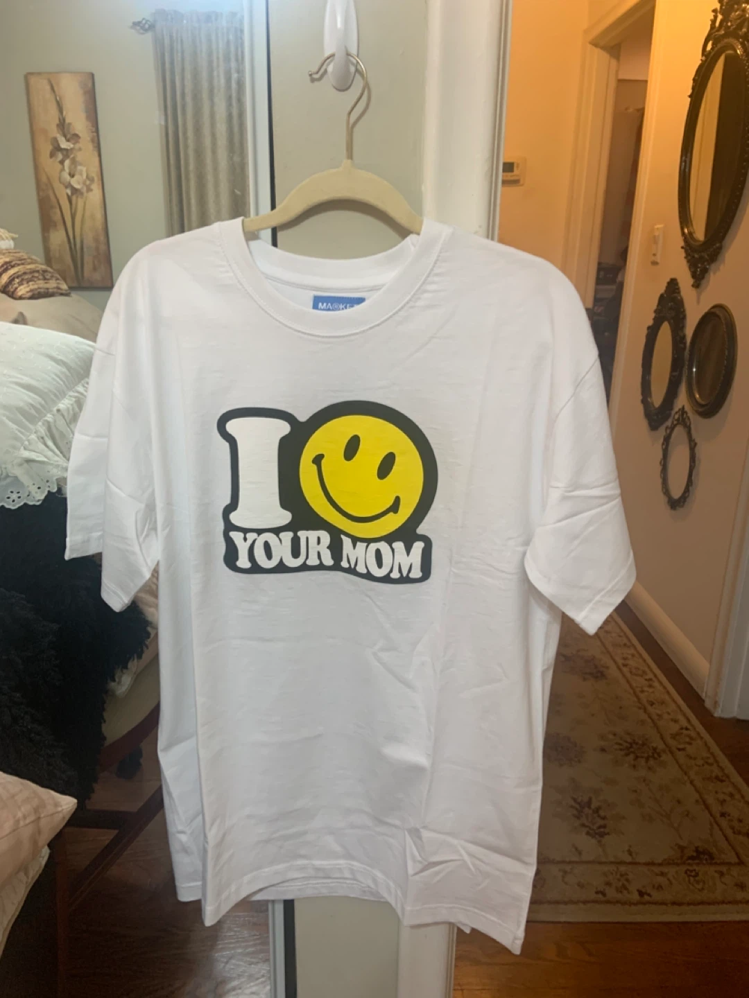 New MARKET x Smiley 'I ❤️ Your Mom' Tee - L