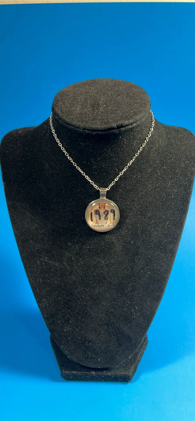 Taylor Swift 1989 DLX Necklace