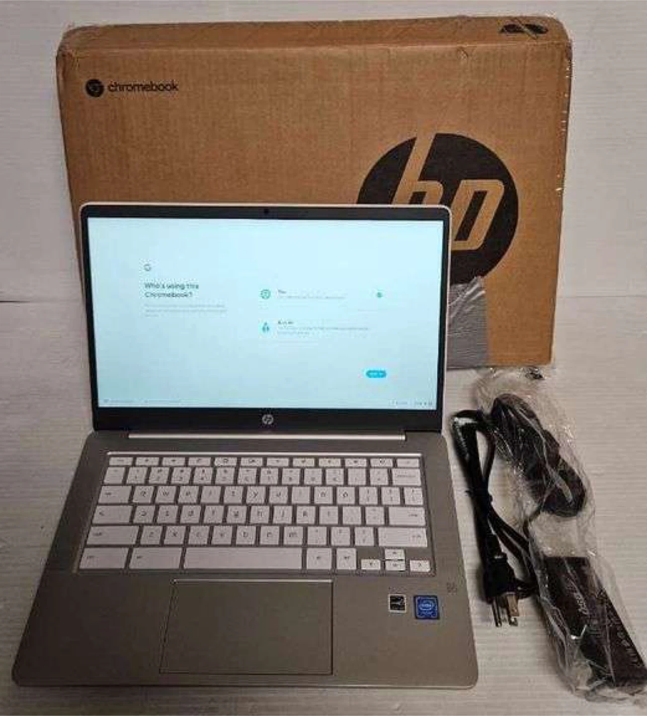 New HP 14" ChromeBook - 32GB SSD, 4GB RAM