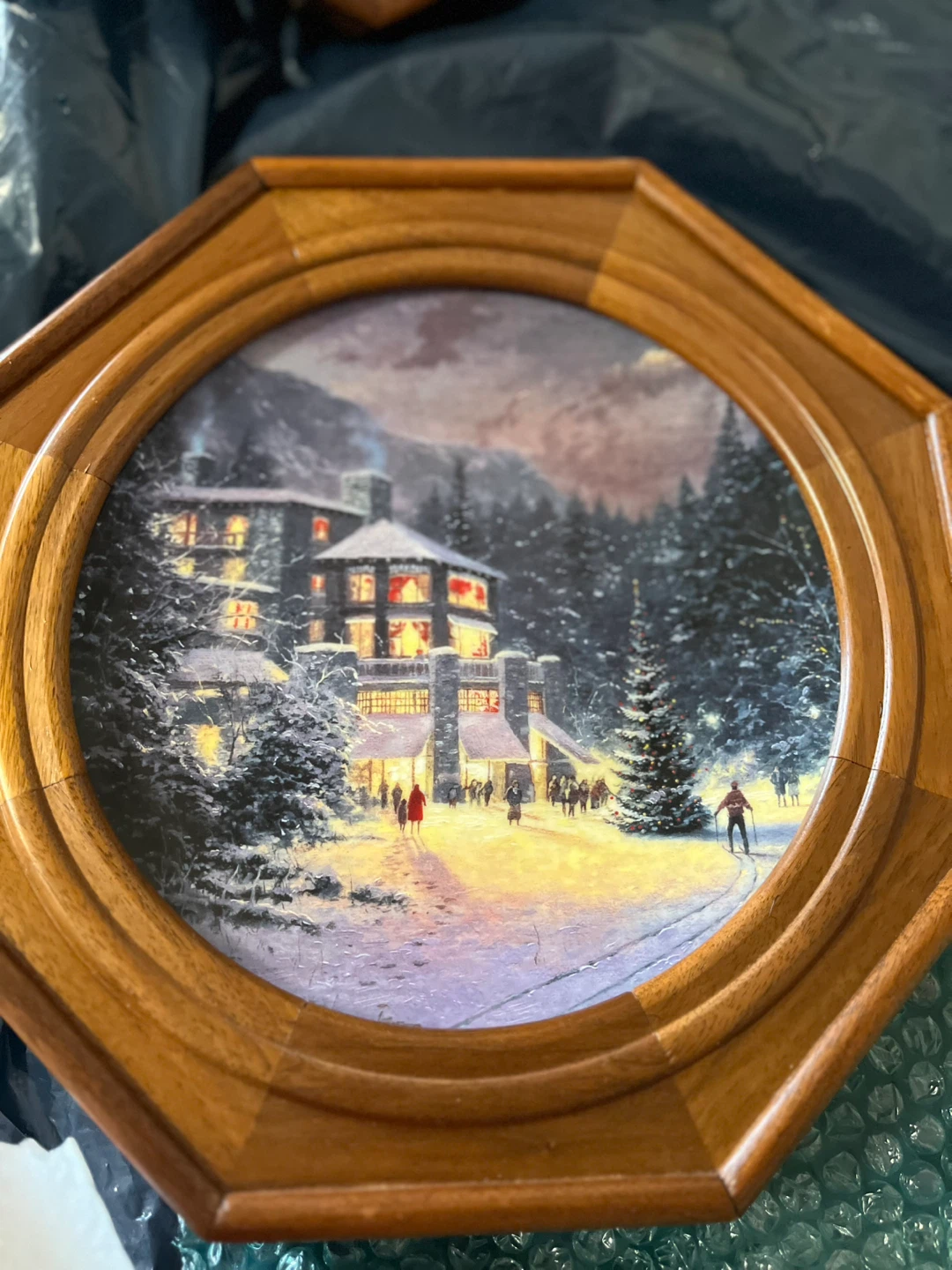 Thomas Kinkade Knowles Plate "Home Away From Home"