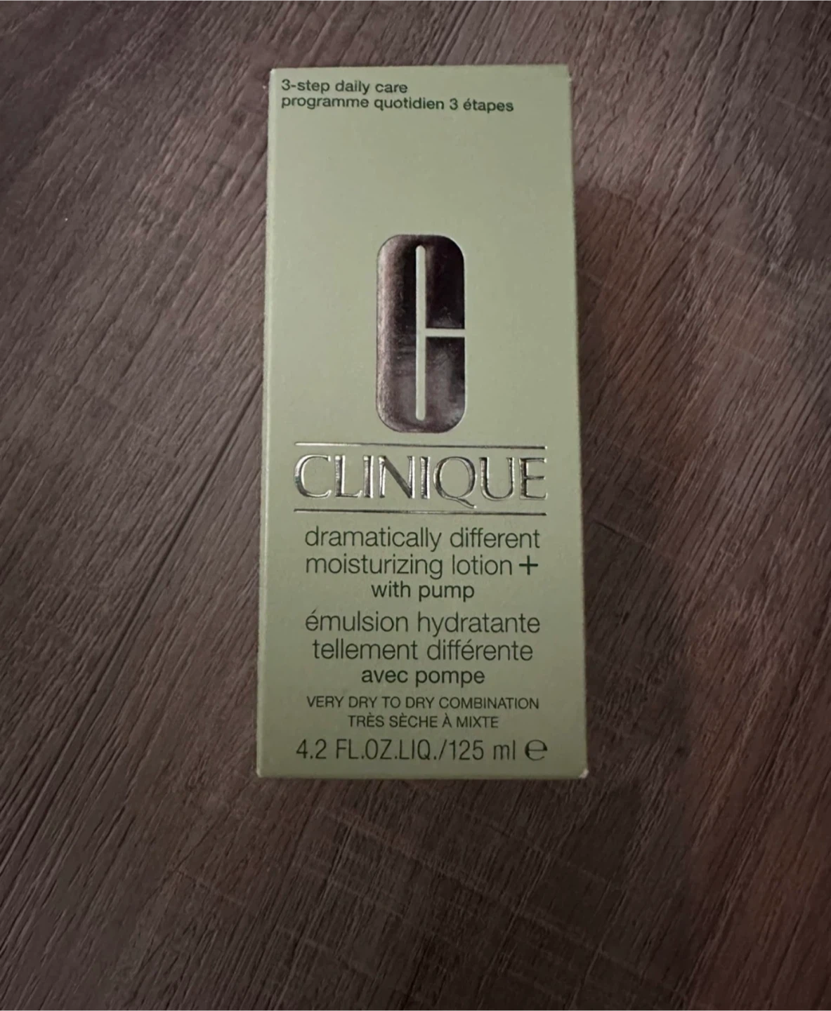 Clinique Dramatically Different Moisturizing Lotion