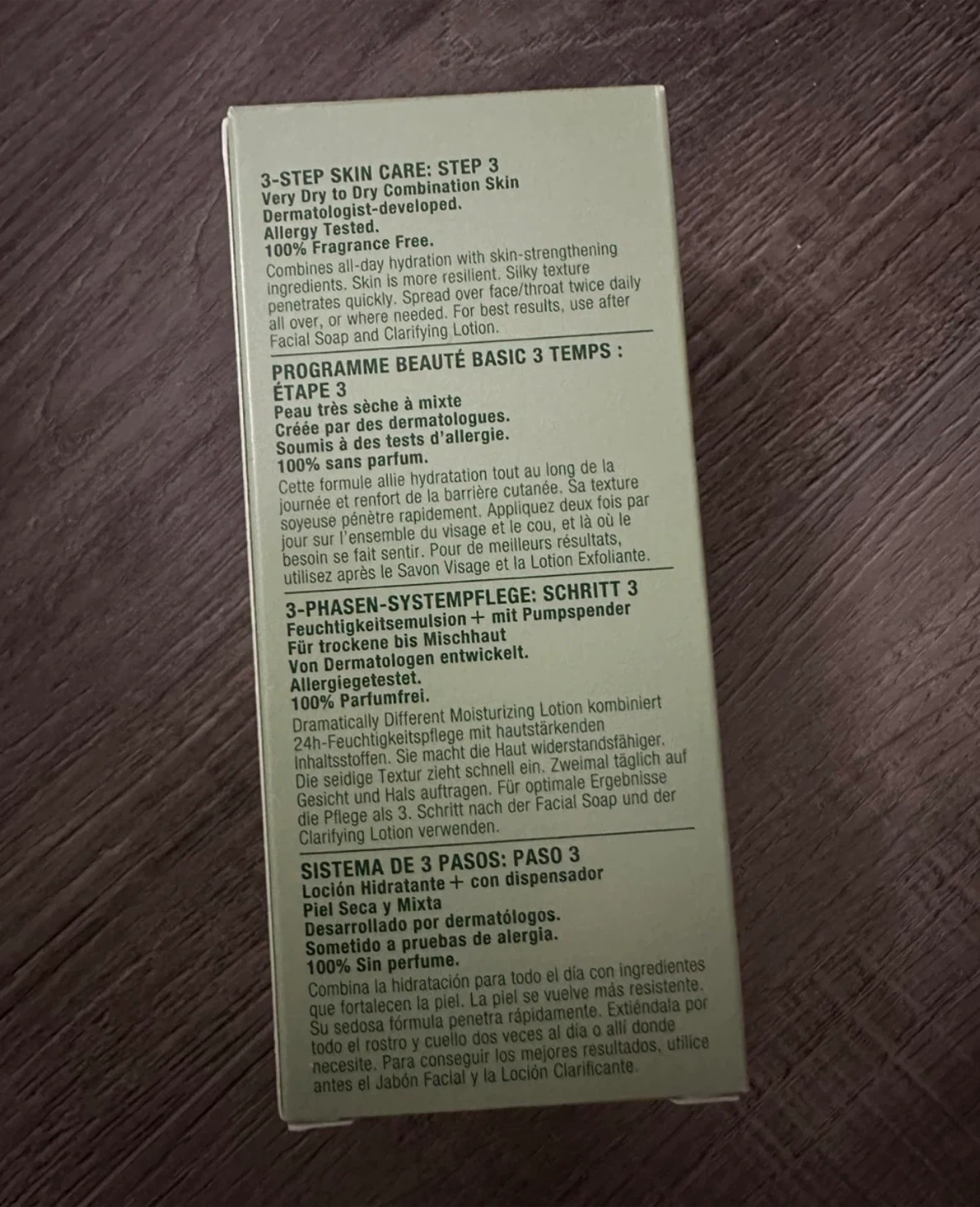Clinique Dramatically Different Moisturizing Lotion - photo 3