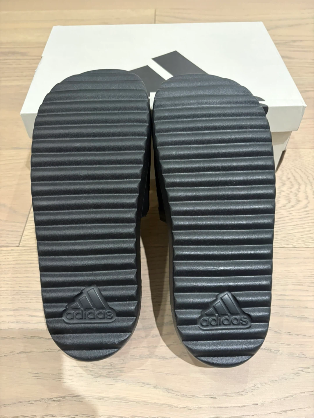 Adidas Adilette Platform Slides - women size 10 - photo 4