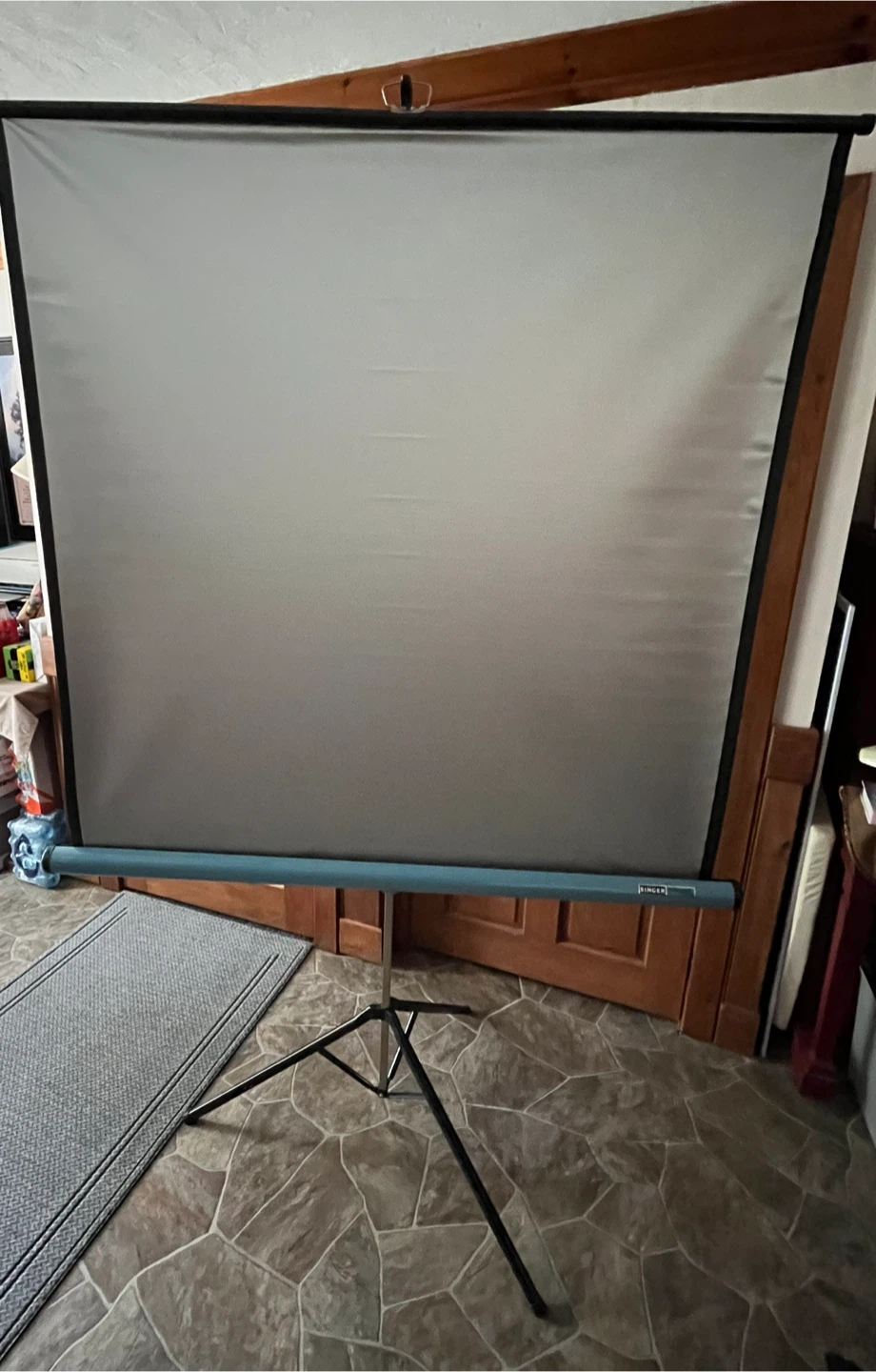 Singer Pioneer Lenticular Projector Screen