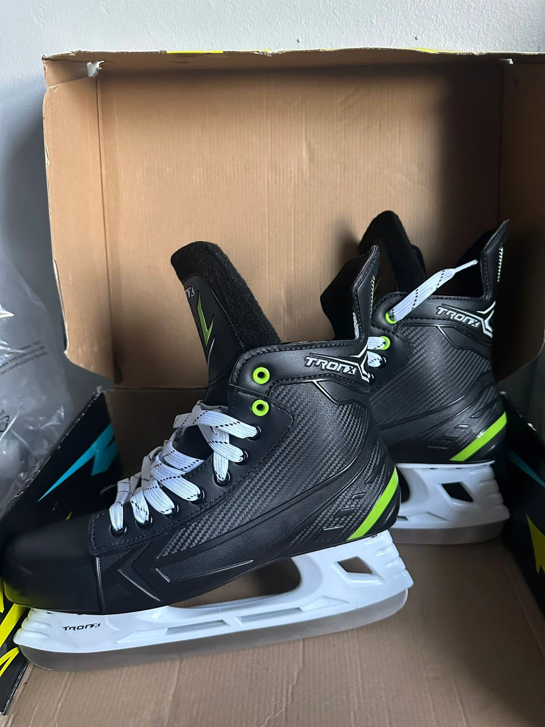 New TronX Stryker 3.0 Ice Hockey Skates Size 12 - photo 2