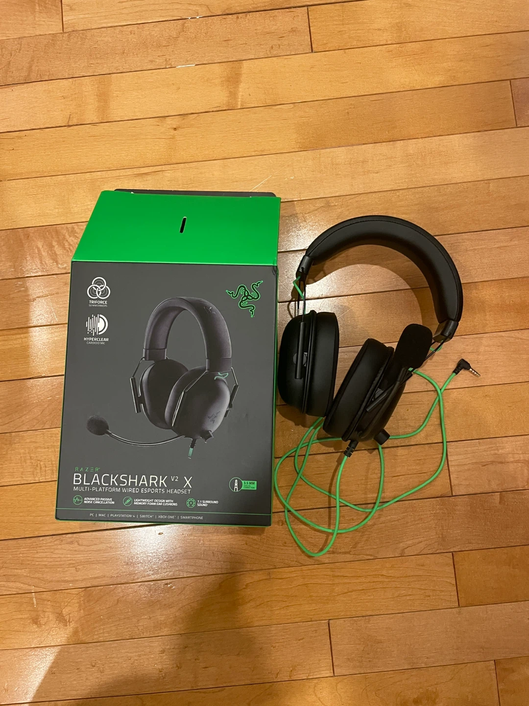 Razer Blackshark V2 X Wired Gaming Headset - photo 2