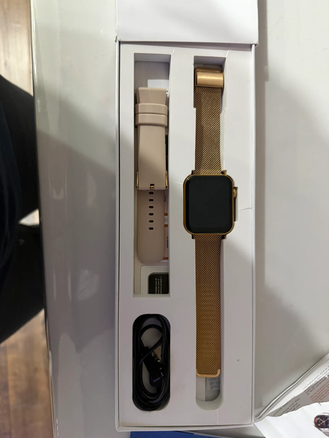 HXOHSTBG Gold Smartwatch with Extra Band - photo 2