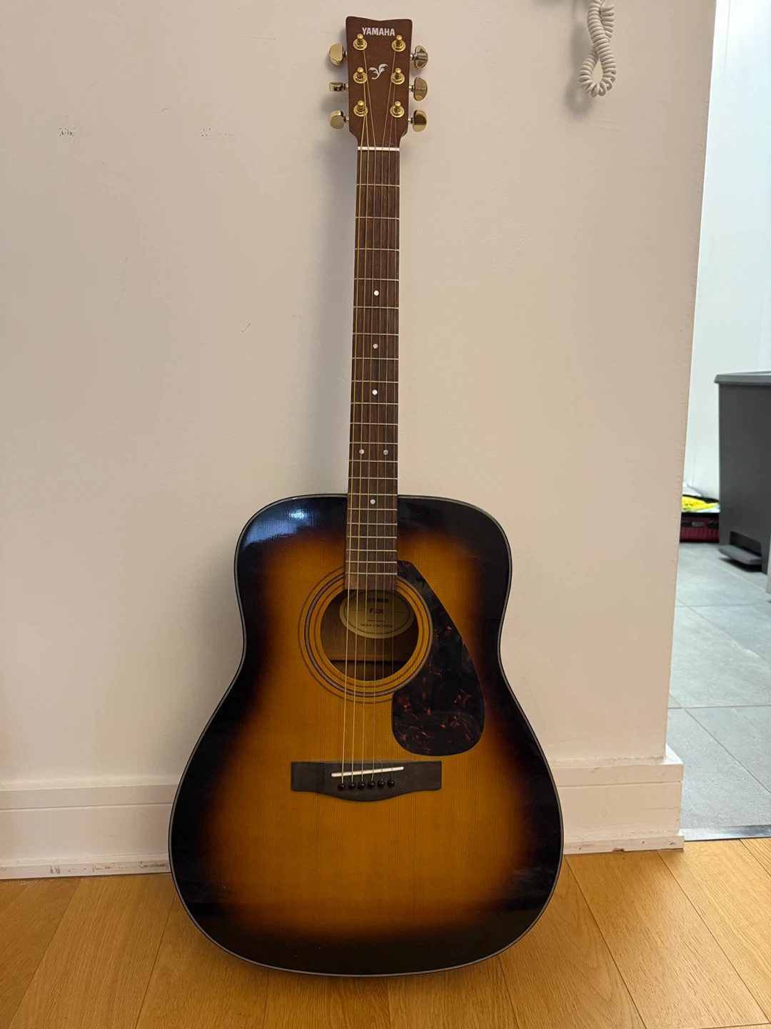 Yamaha Acoustic Guitar