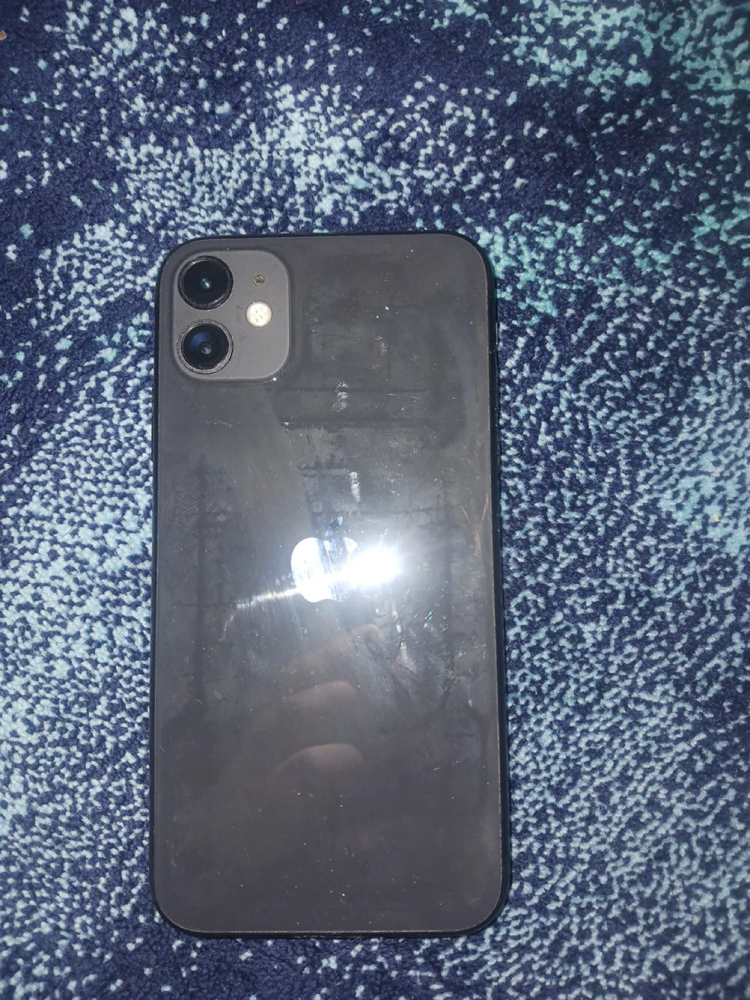 iPhone 11 - photo 3