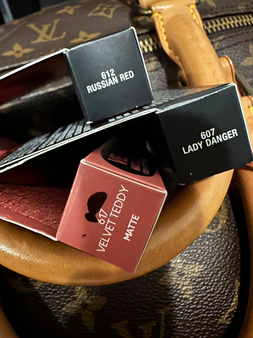 Mini MAC Matte Lipsticks: Lady Danger, Russian Red, Velvet Teddy - photo 2