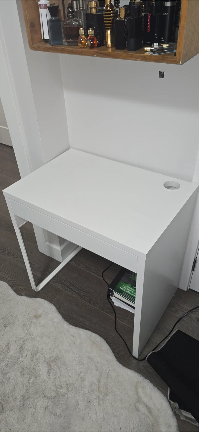 IKEA MICKE White Desk 73x50 cm