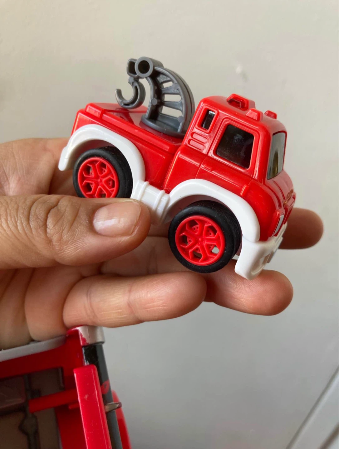 Fire truck with 2 small fire engines 🥕 - photo 4